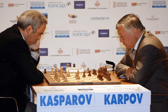 Garry Kasparov quase humilha Anatoly Karpov / Xadrez 