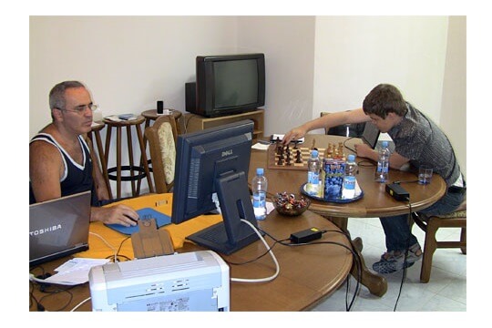 carlsen treinando kasparov