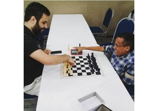 Respondendo a @henriquemeza O dia em que o brasileiro Raffael Chess, d