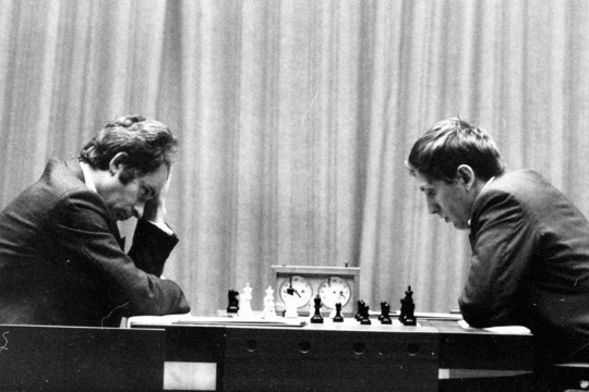 BOBBY FISCHER CONTRA O MUNDO  Bobby Fischer foi o maior