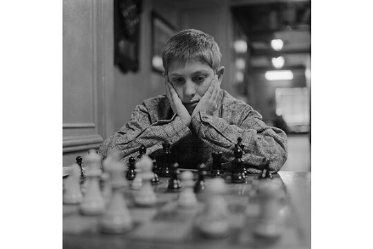 Was there ever a woman who played against Bobby Fischer at Chess