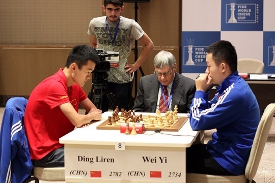 Ding Liren O Campeão Mundial De Xadrez Reinante Na Grande Turnê De