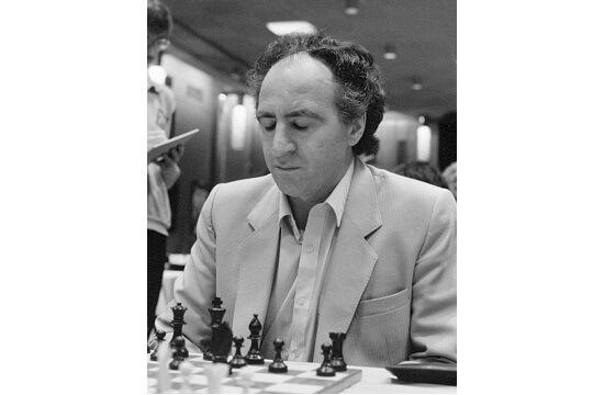 Mequinho x Polugaevsky, no torneio de - Xadrez na História