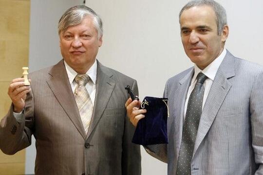 Rafael Leitão on X: Que imagem sensacional! Anatoly Karpov, o