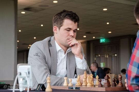 Carlsen Aprendeu o Gambito Leitão! 