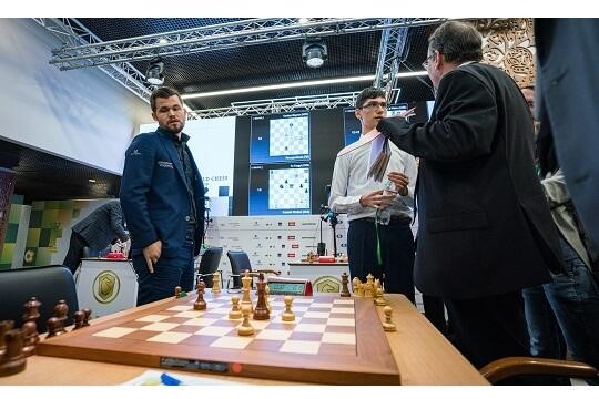 Carlsen e Firouzja mundial blitz 2019