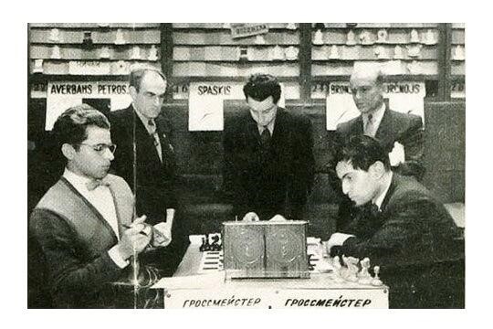 Spassky × Fischer, Jogo 01