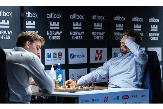 Magnus Carlsen faz LANCES IMPOSSÍVEIS 