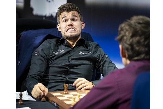 Magnus Carlsen vs Rafael Leitão - Festival da uva de 2014 