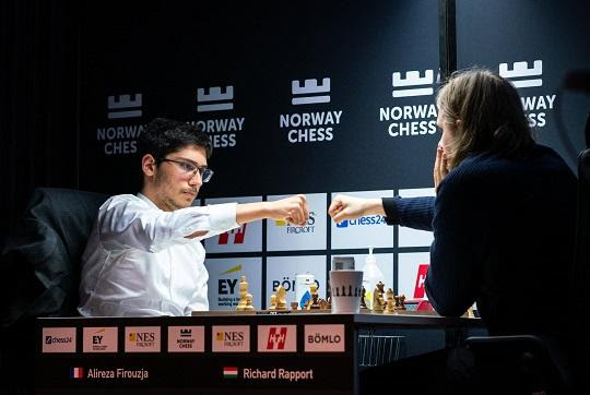 Norway Chess 2021: Carlsen Muito à Frente de Nepo